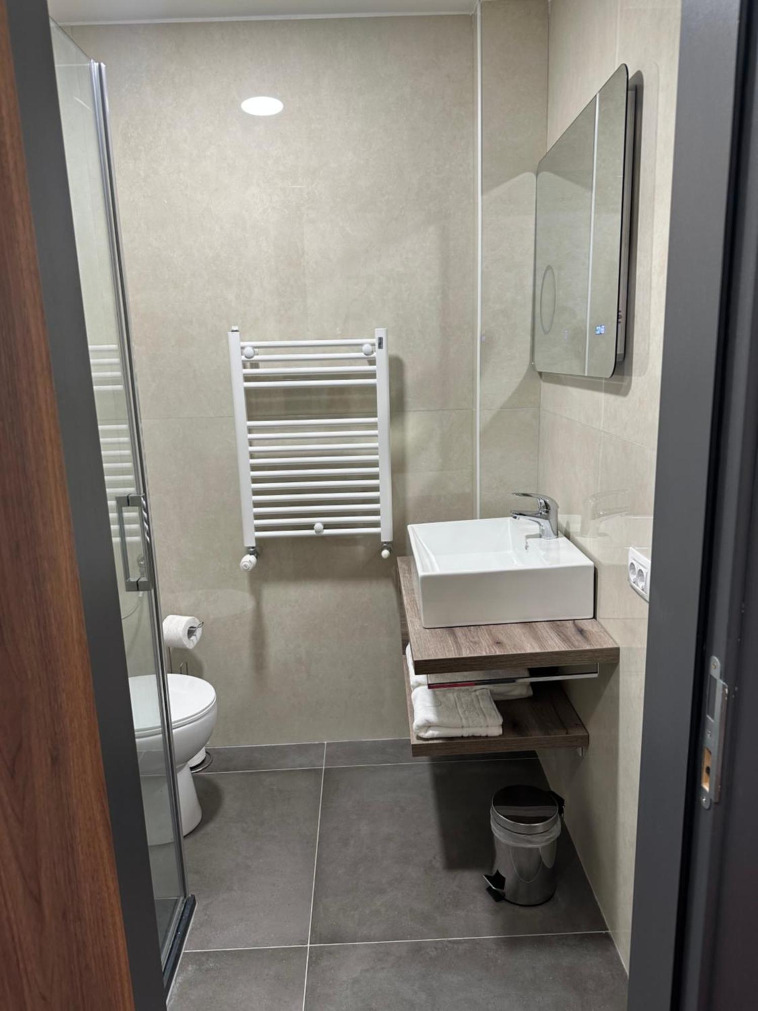 Mimi Hotel Corabia 外观 照片