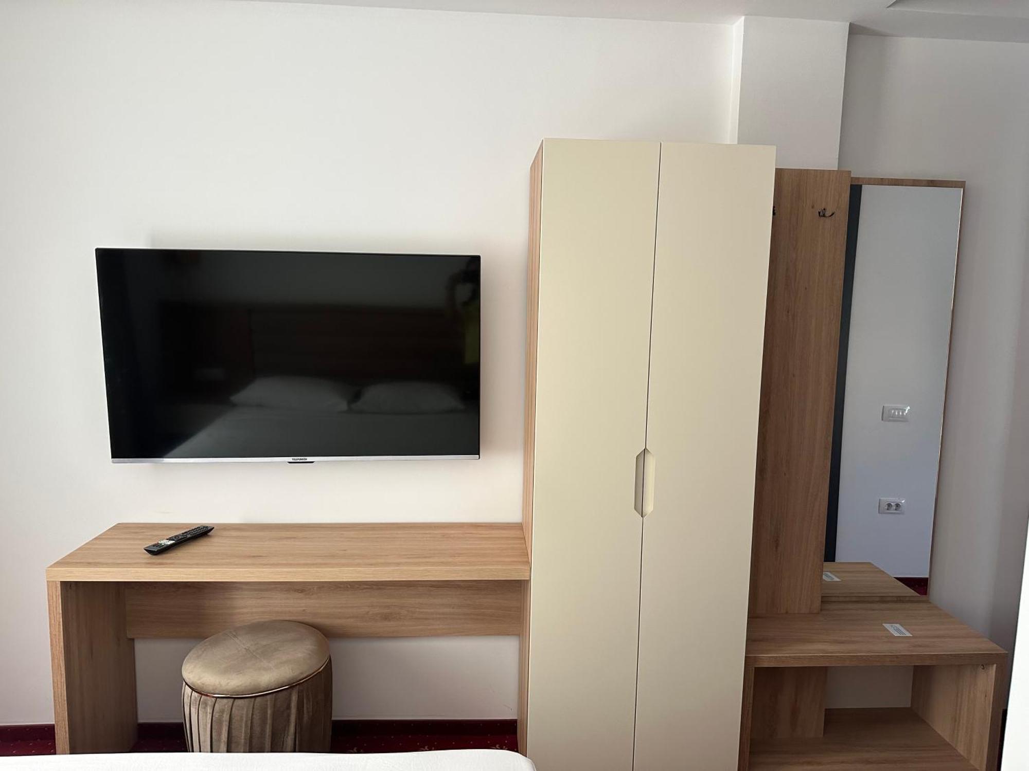 Mimi Hotel Corabia 外观 照片
