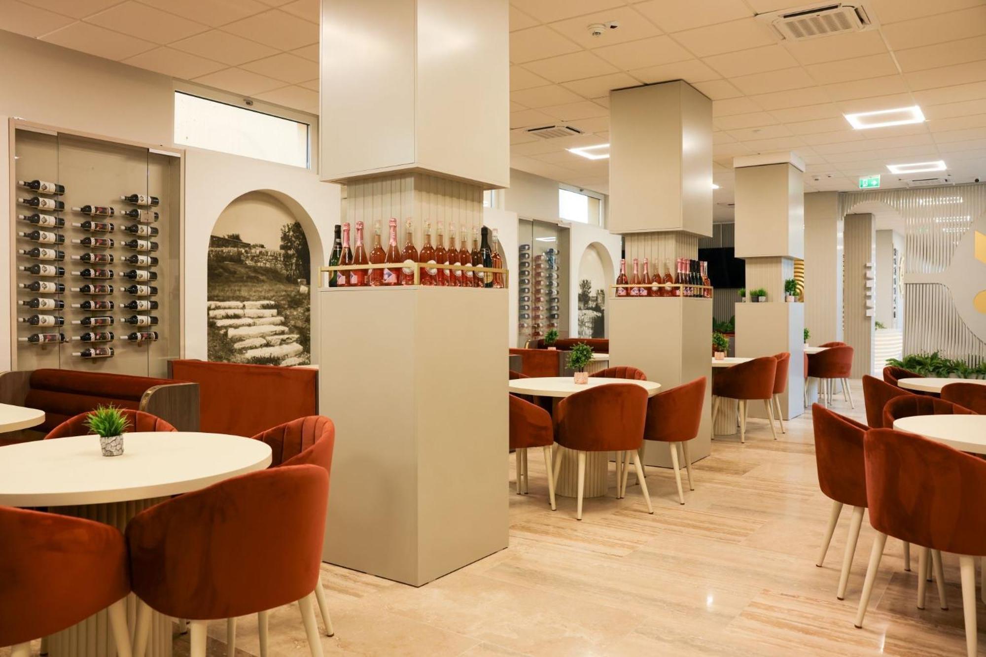Mimi Hotel Corabia 外观 照片